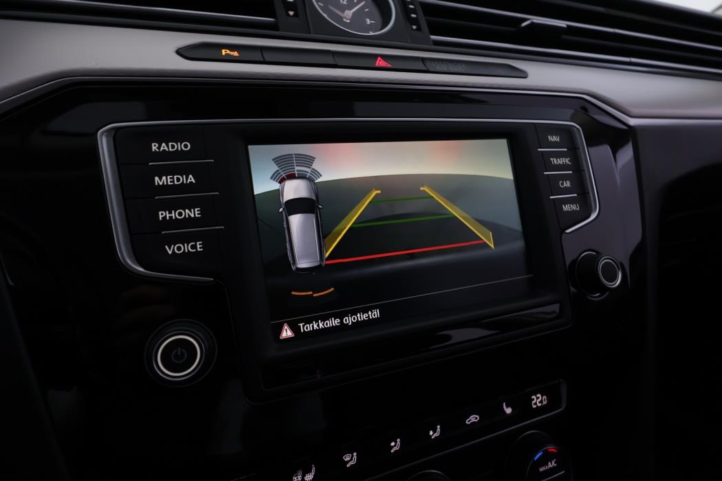 VOLKSWAGEN Passat 2016