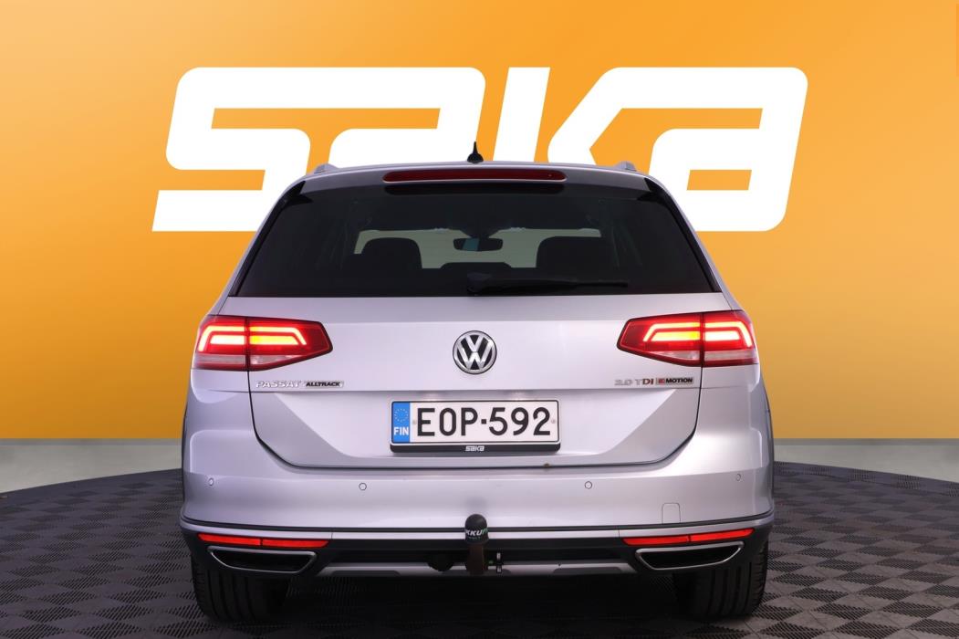 VOLKSWAGEN Passat 2016