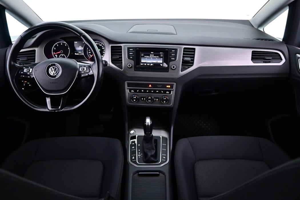 VOLKSWAGEN Golf Sportsvan 2017
