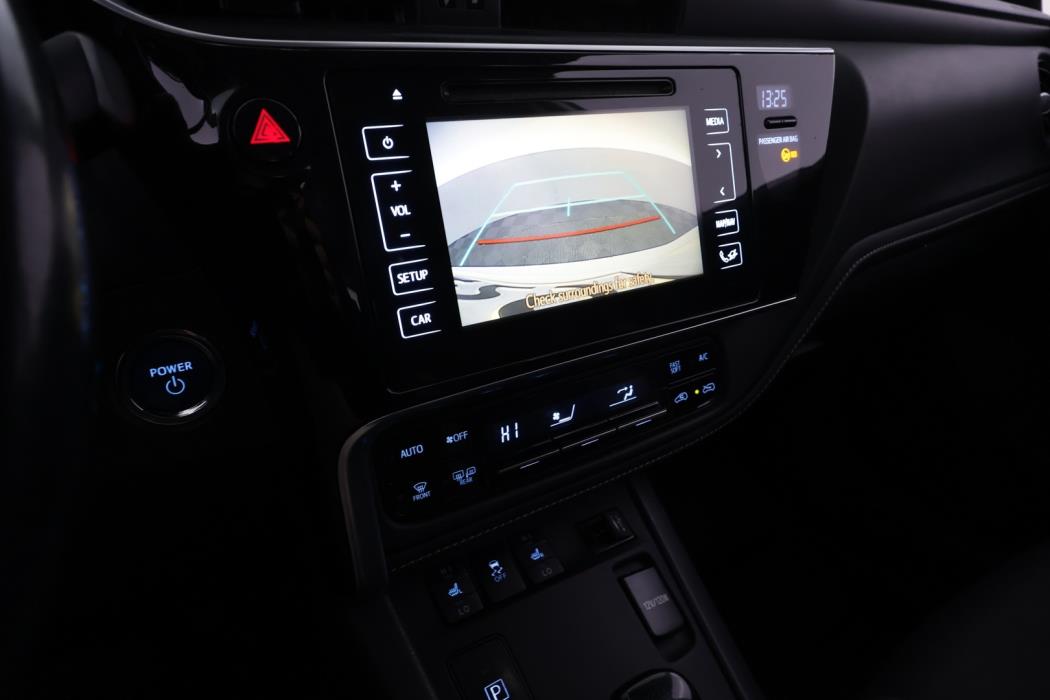 TOYOTA Auris 2018