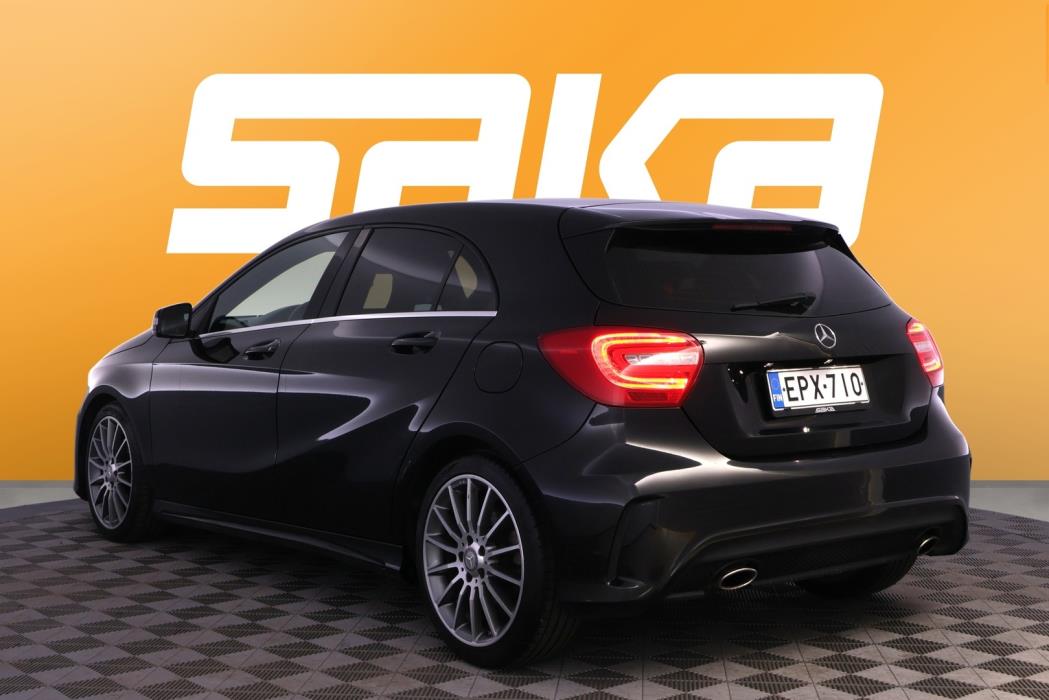 MERCEDES-BENZ A 2015
