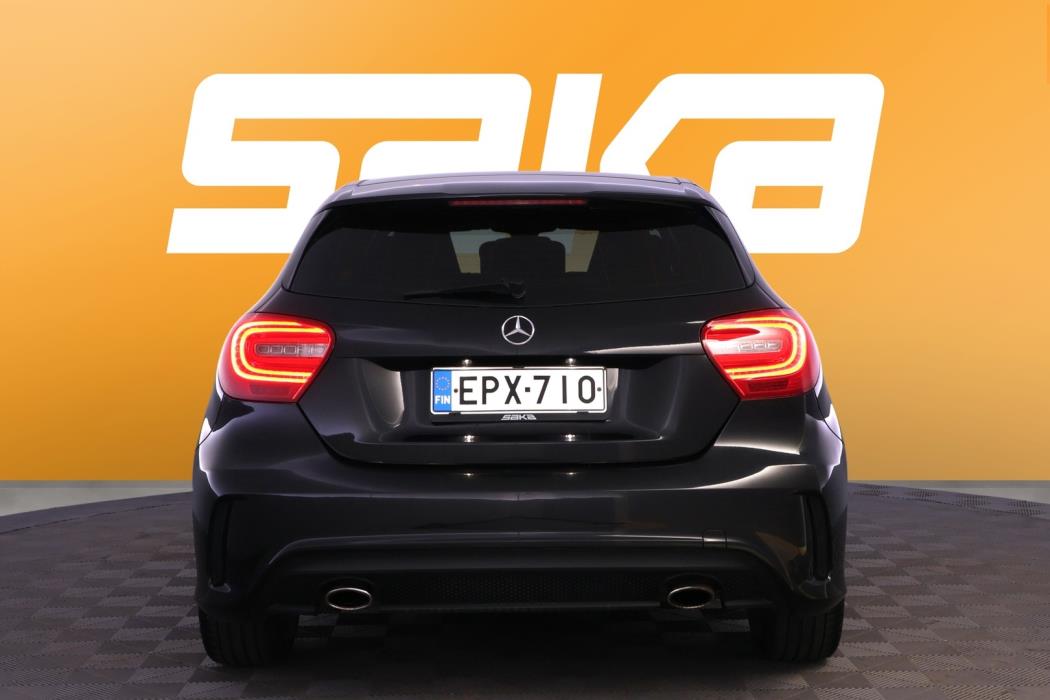 MERCEDES-BENZ A 2015