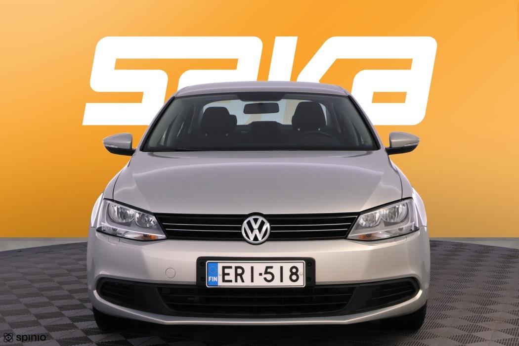 VOLKSWAGEN Jetta 2011