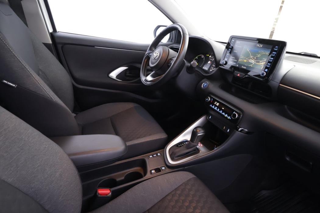 TOYOTA Yaris 2022