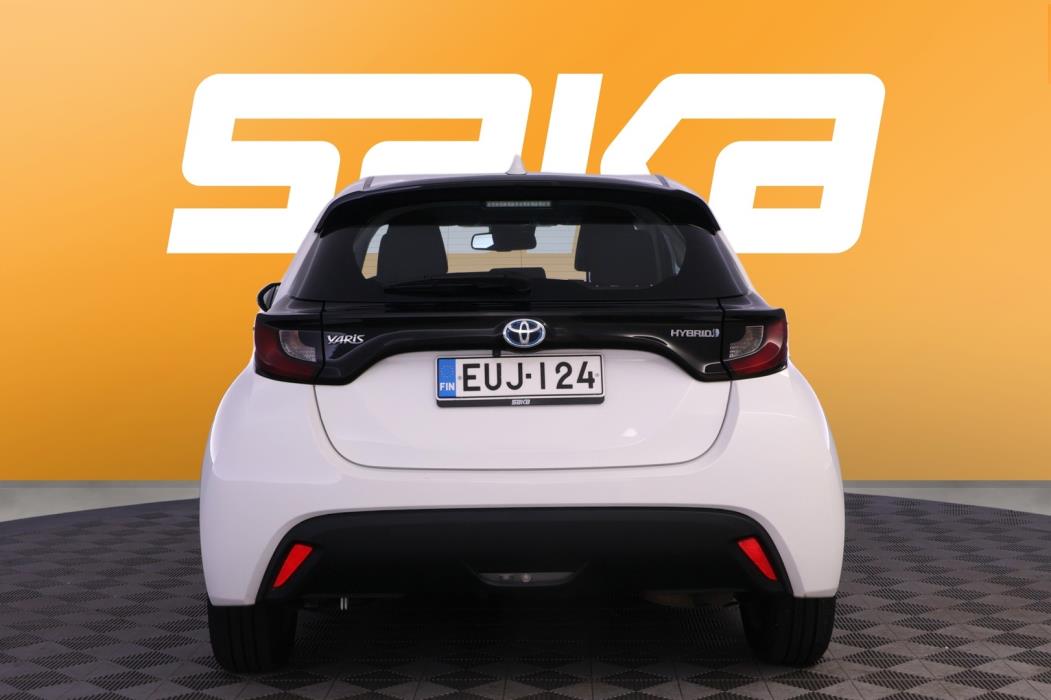 TOYOTA Yaris 2022