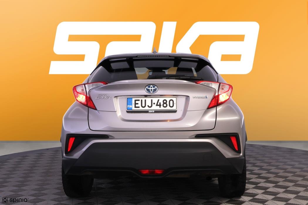 TOYOTA C-HR 2019