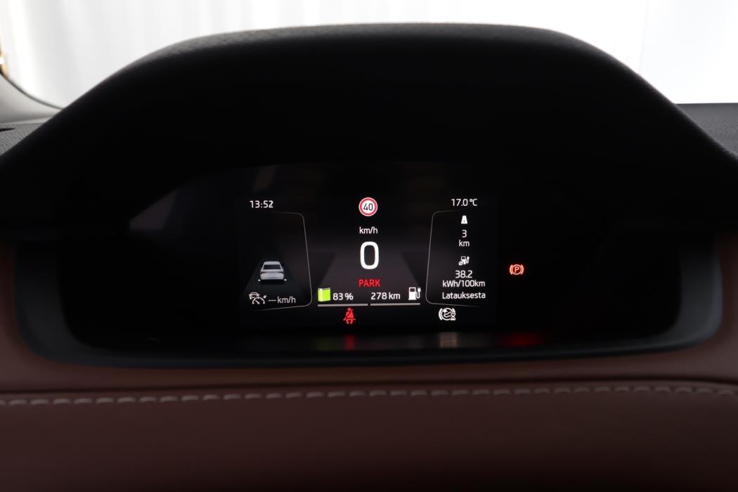 SKODA Enyaq 2023