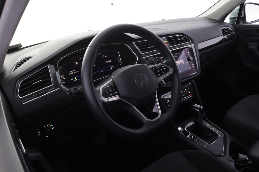 VOLKSWAGEN Tiguan 2024