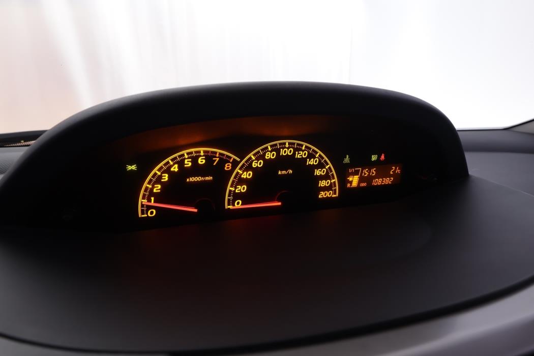 TOYOTA Yaris 2011
