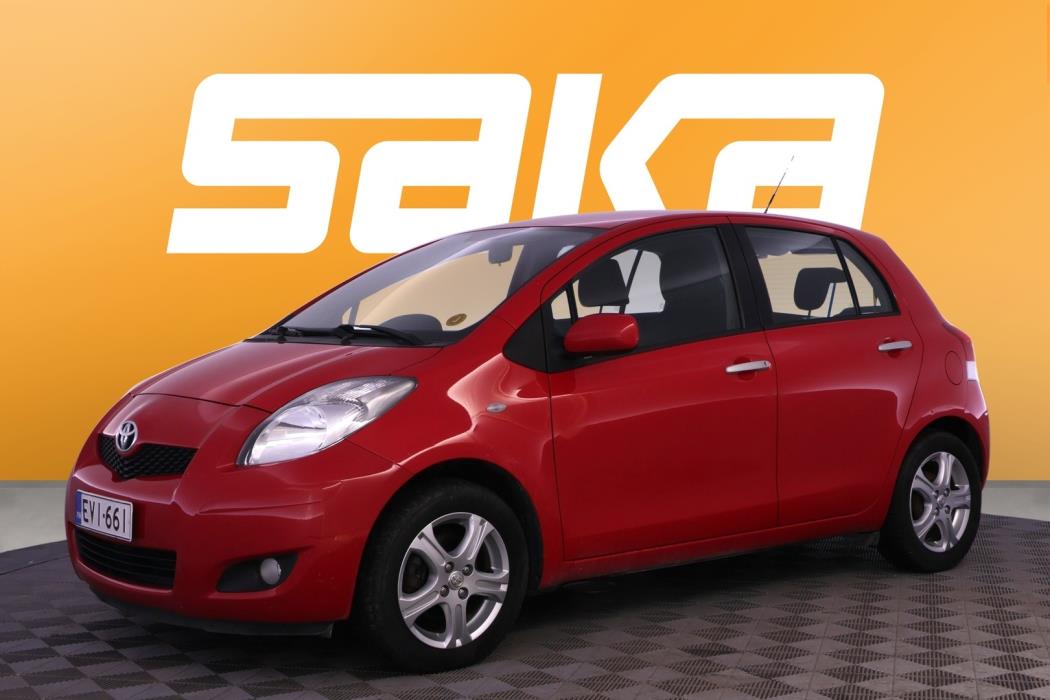 TOYOTA Yaris 2011