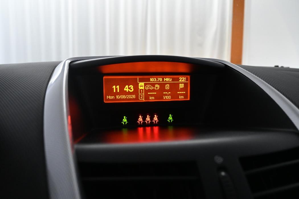 PEUGEOT 207 2007