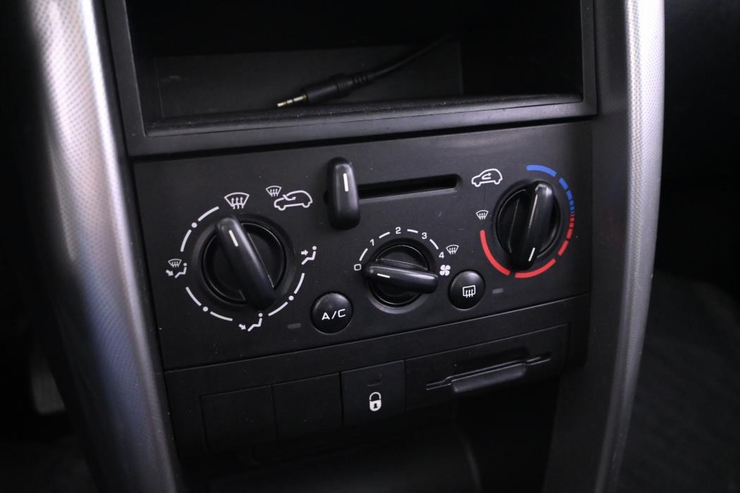 PEUGEOT 207 2007