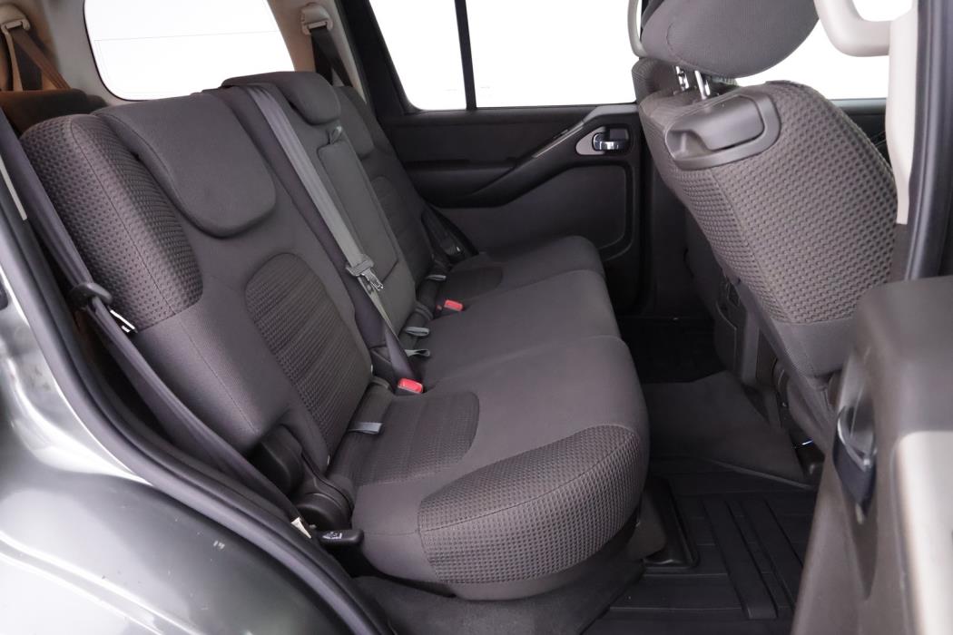 NISSAN Pathfinder 2008