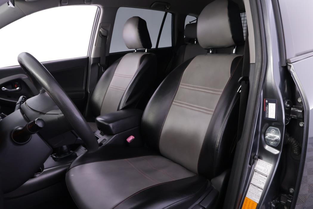 TOYOTA RAV4 2010