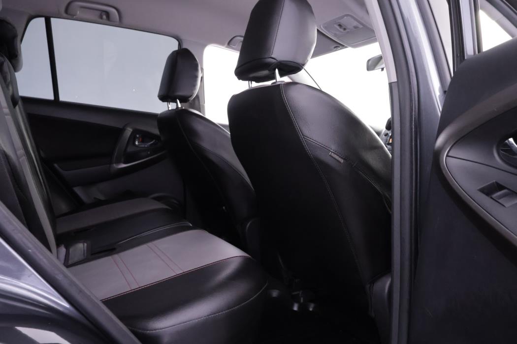 TOYOTA RAV4 2010