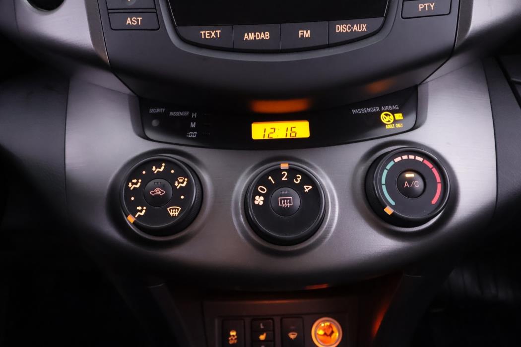 TOYOTA RAV4 2010