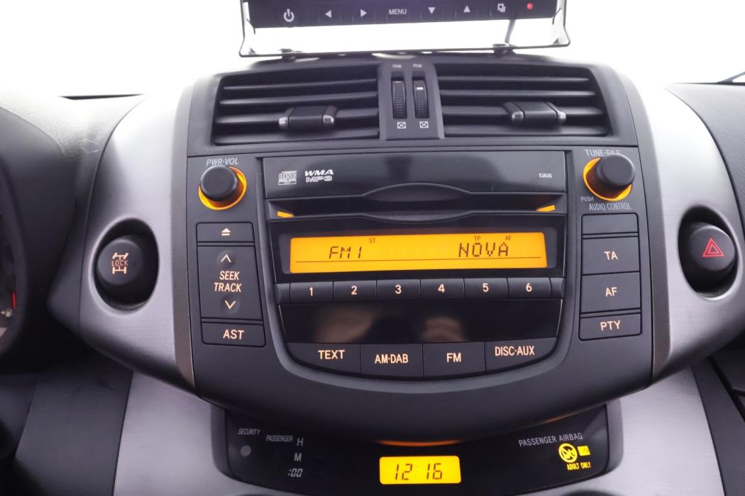 TOYOTA RAV4 2010