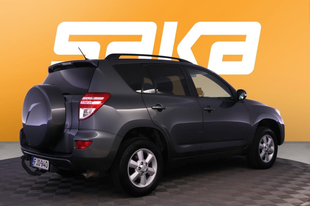 TOYOTA RAV4 2010