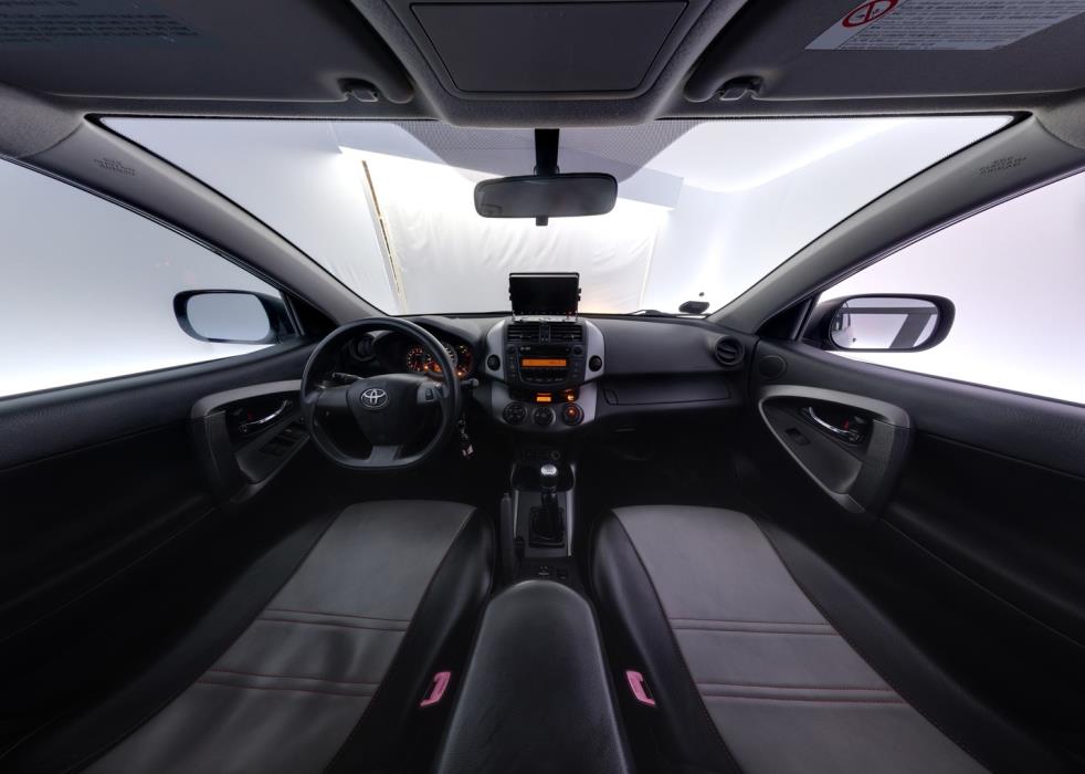 TOYOTA RAV4 2010