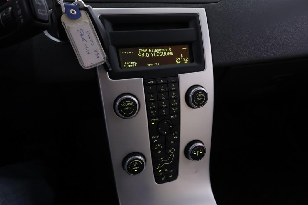 VOLVO V50 2011
