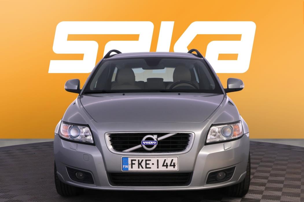 VOLVO V50 2011