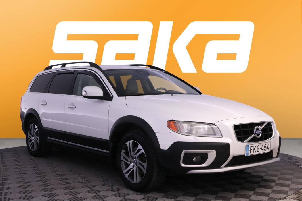 VOLVO XC70 2012