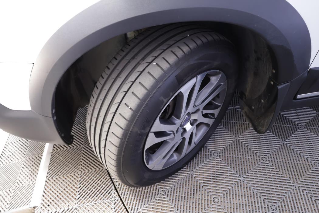 VOLVO XC70 2012