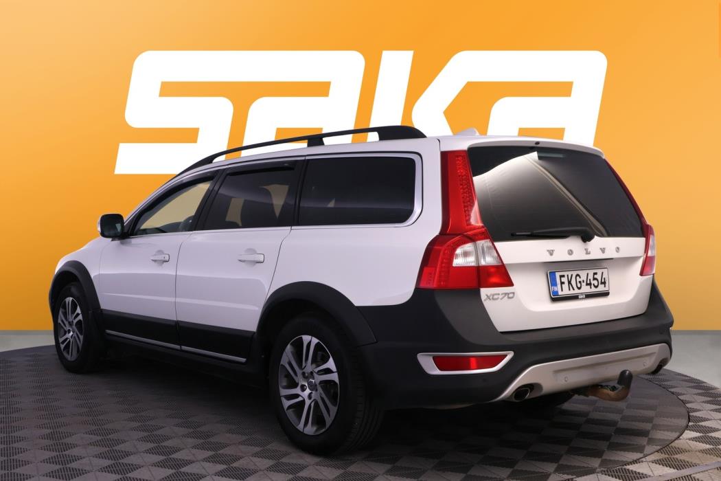 VOLVO XC70 2012