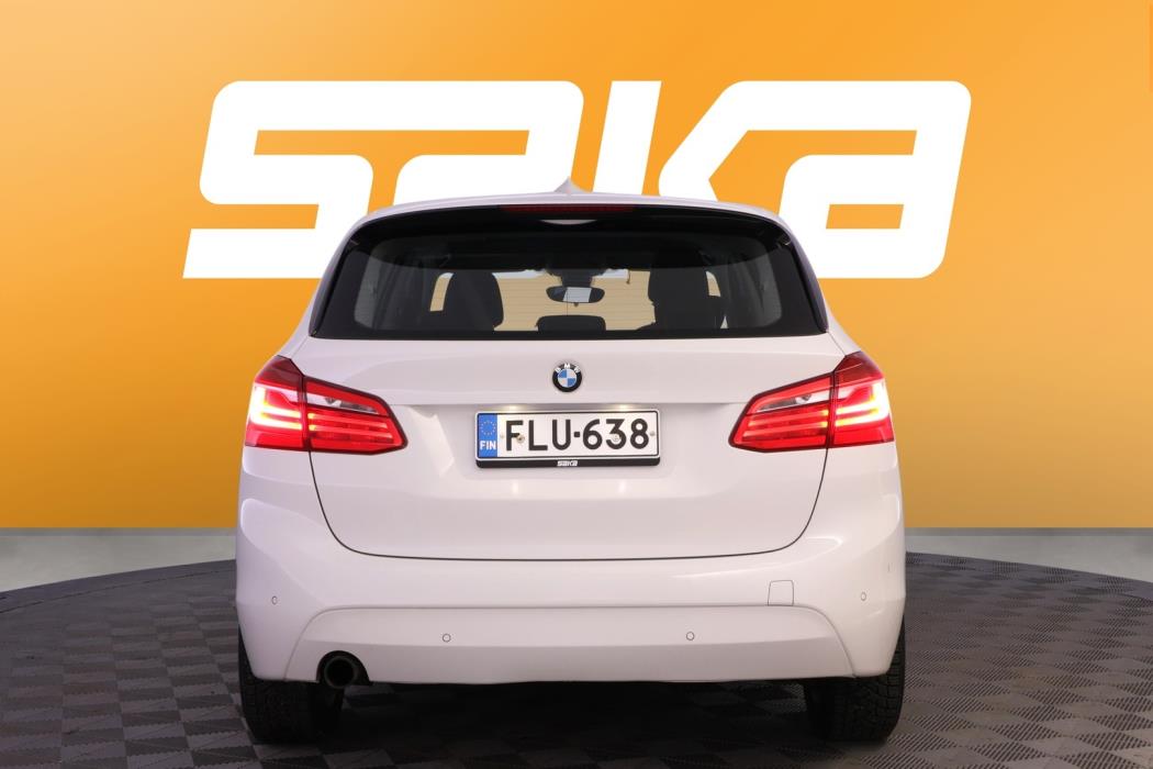 BMW 218 2015