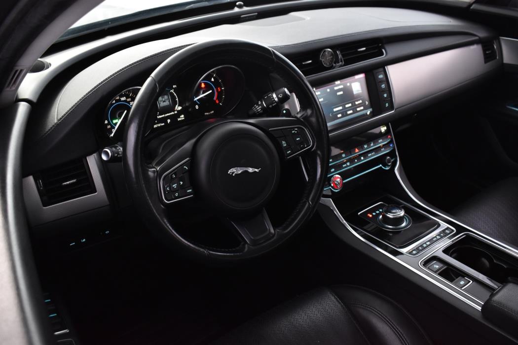 JAGUAR XF 2017