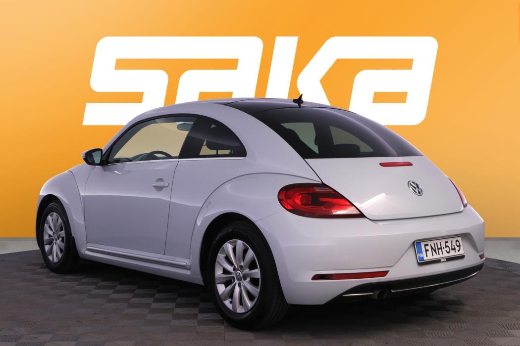VOLKSWAGEN Beetle 2018