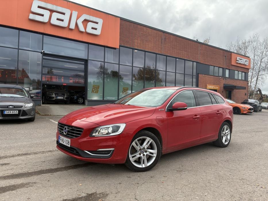 VOLVO V60 2016