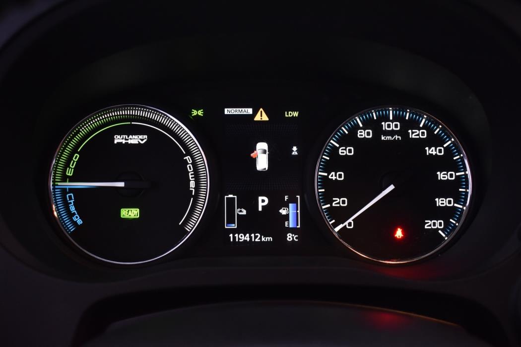 MITSUBISHI OUTLANDER PHEV 2018