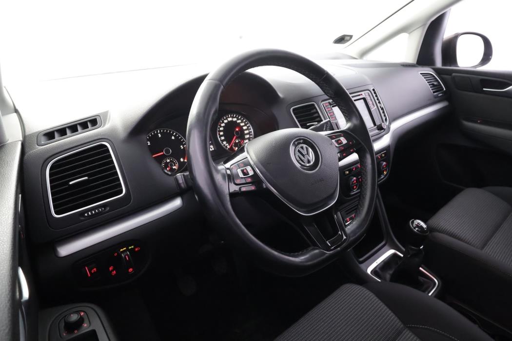 VOLKSWAGEN Sharan 2017