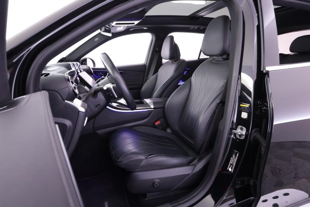 MERCEDES-BENZ GLC 2023