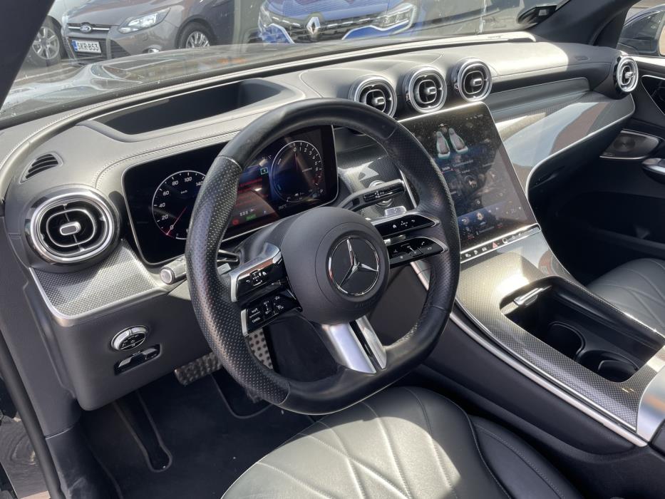 MERCEDES-BENZ GLC 2023