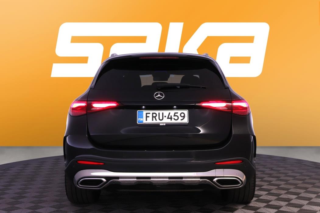 MERCEDES-BENZ GLC 2023