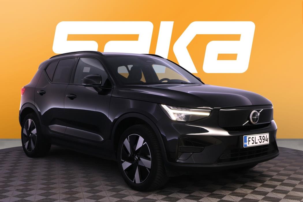 VOLVO XC40 2024