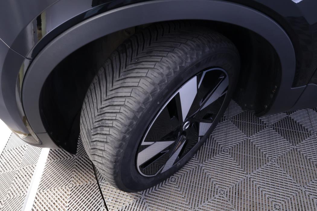 VOLVO XC40 2024