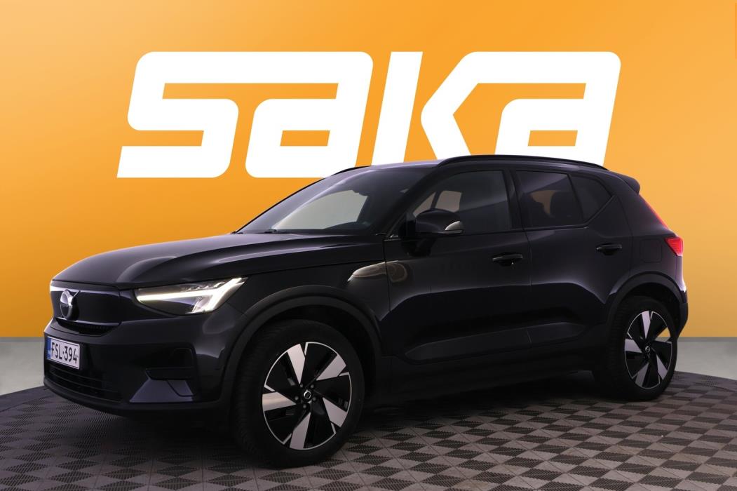VOLVO XC40 2024