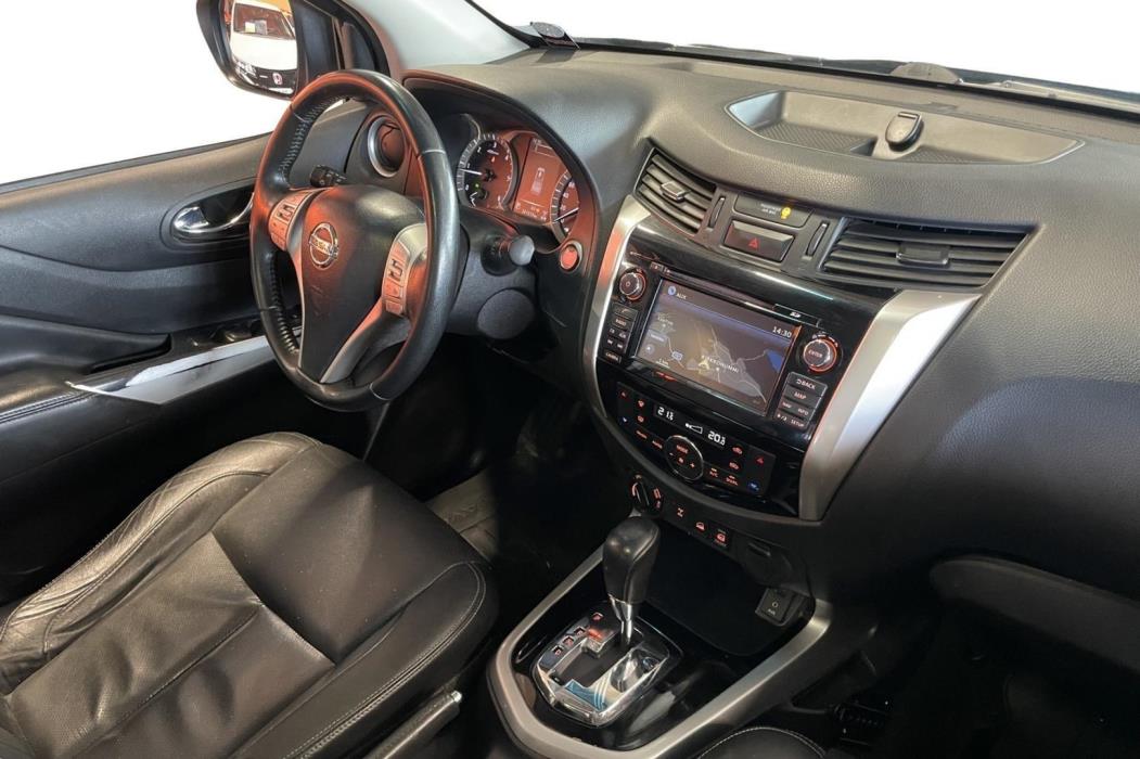 NISSAN Navara 2017