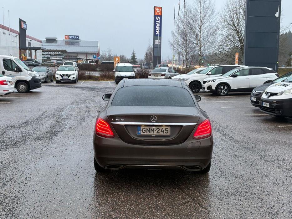 MERCEDES-BENZ C 2016