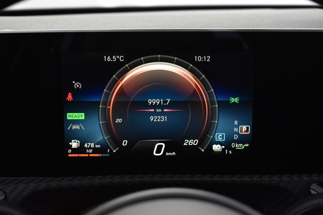MERCEDES-BENZ A 2021