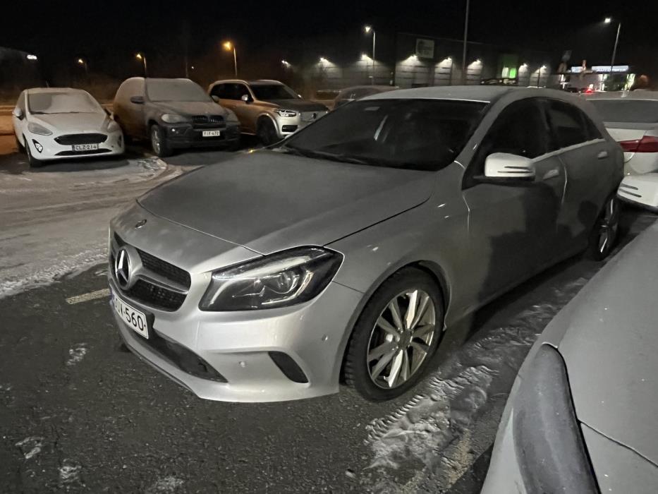 MERCEDES-BENZ A 2016