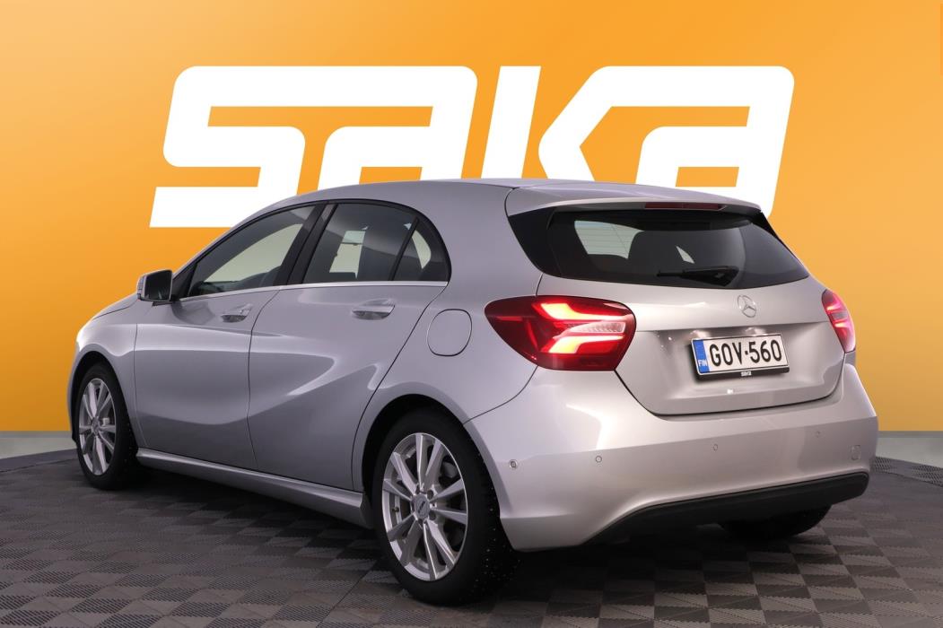 MERCEDES-BENZ A 2016