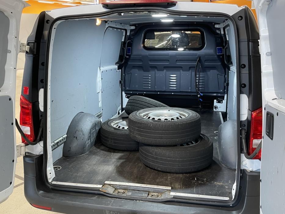 MERCEDES-BENZ Vito 2022