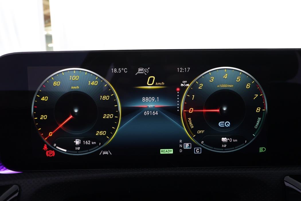 MERCEDES-BENZ CLA 2023