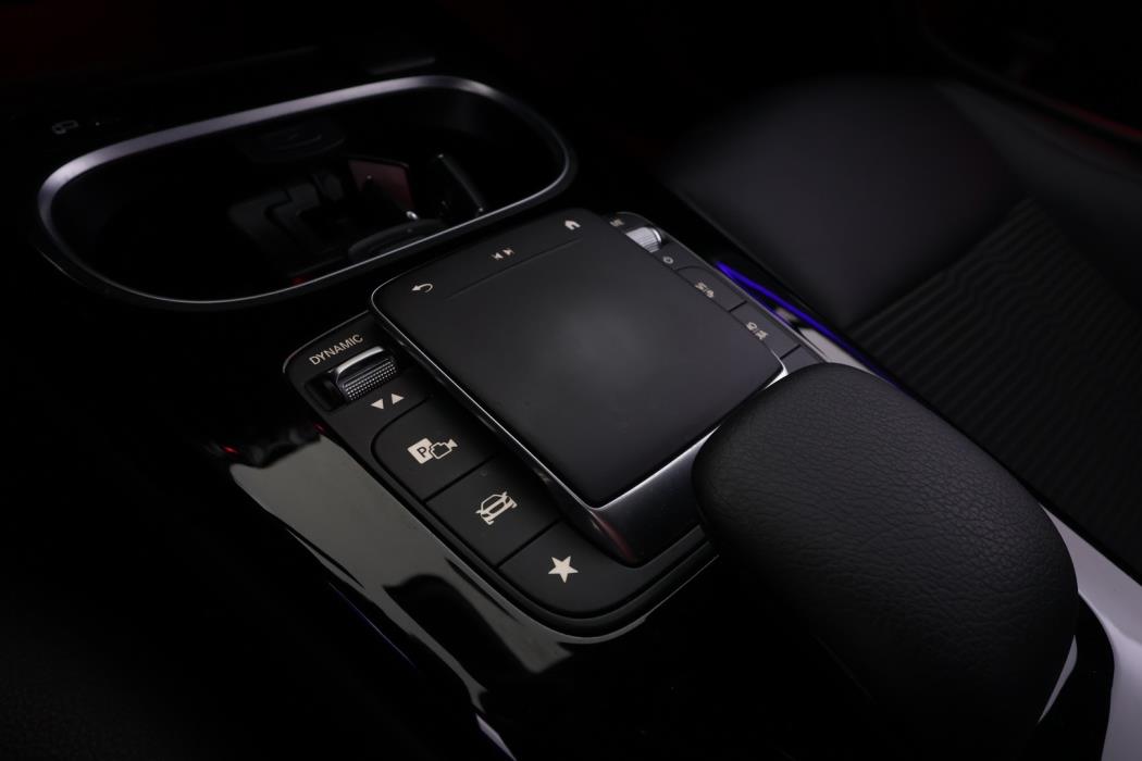MERCEDES-BENZ CLA 2023
