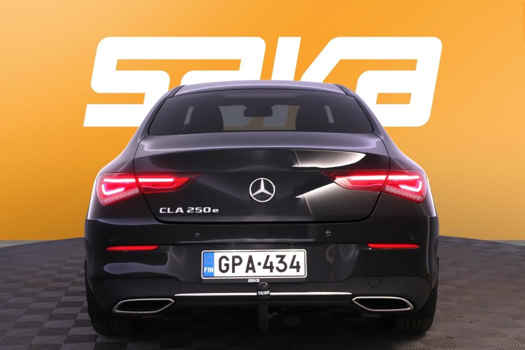 MERCEDES-BENZ CLA 2023