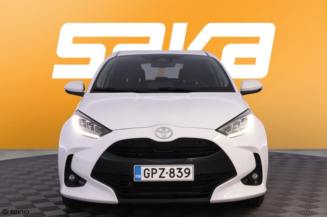 TOYOTA Yaris 2024